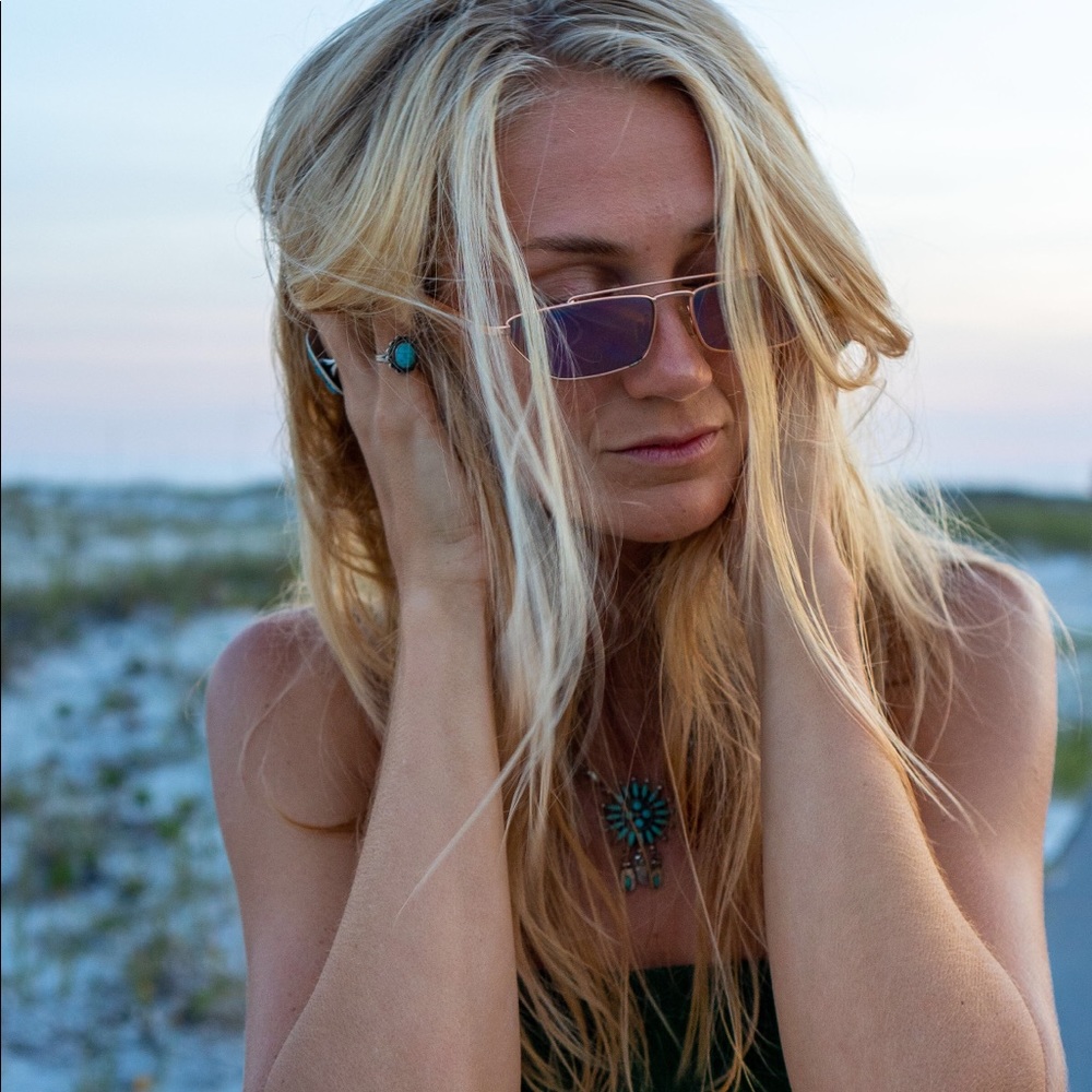 Meet your Posher, Sharon